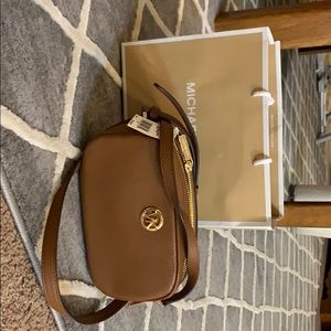 Michael kora cross body bad